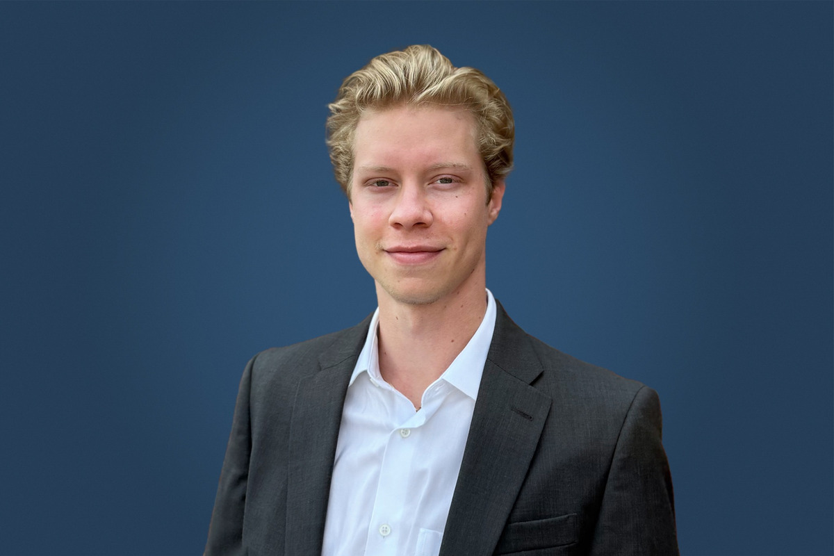 Alan Cooke Headshot
